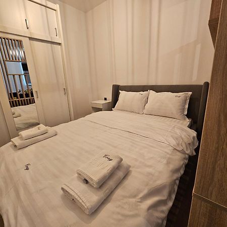 Deluxe Cozy Studios On Central M Eminescu Street #Târgu-Mureş Exterior foto
