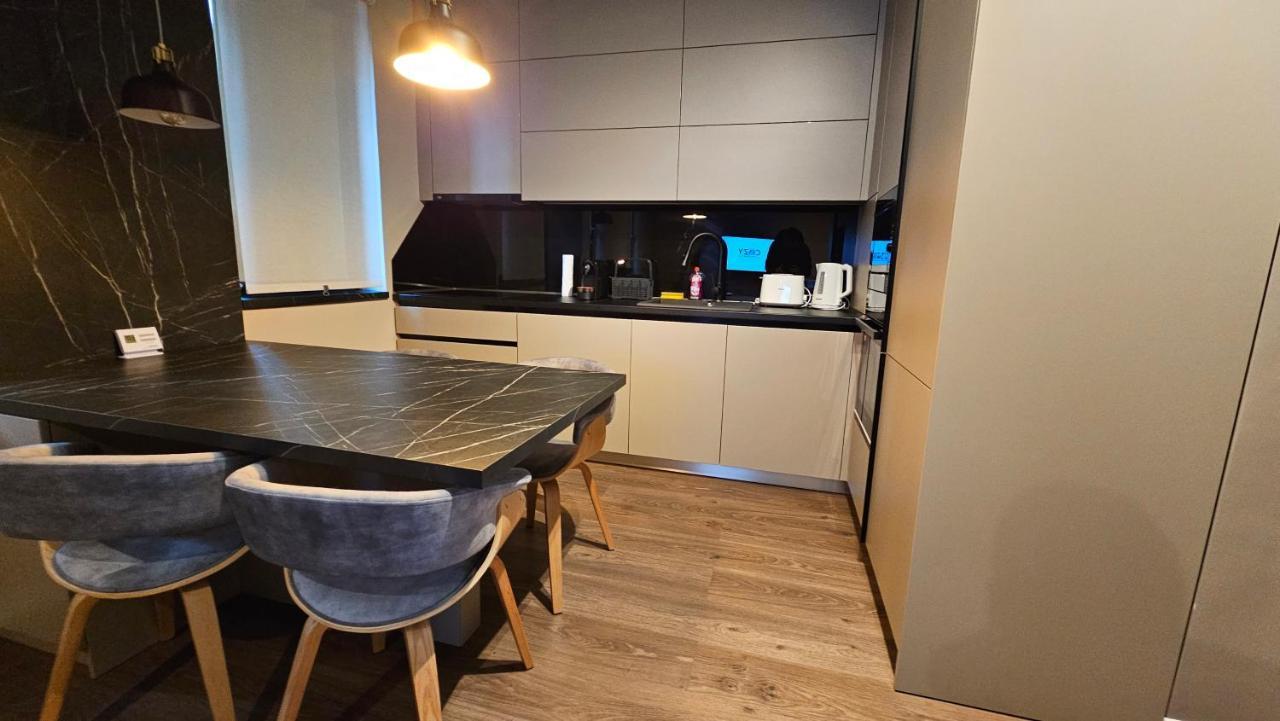 Deluxe Cozy Studios On Central M Eminescu Street #Târgu-Mureş Exterior foto